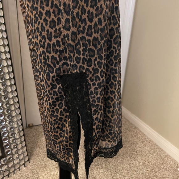 Cheetah skirt with lace - Picture 2 of 4